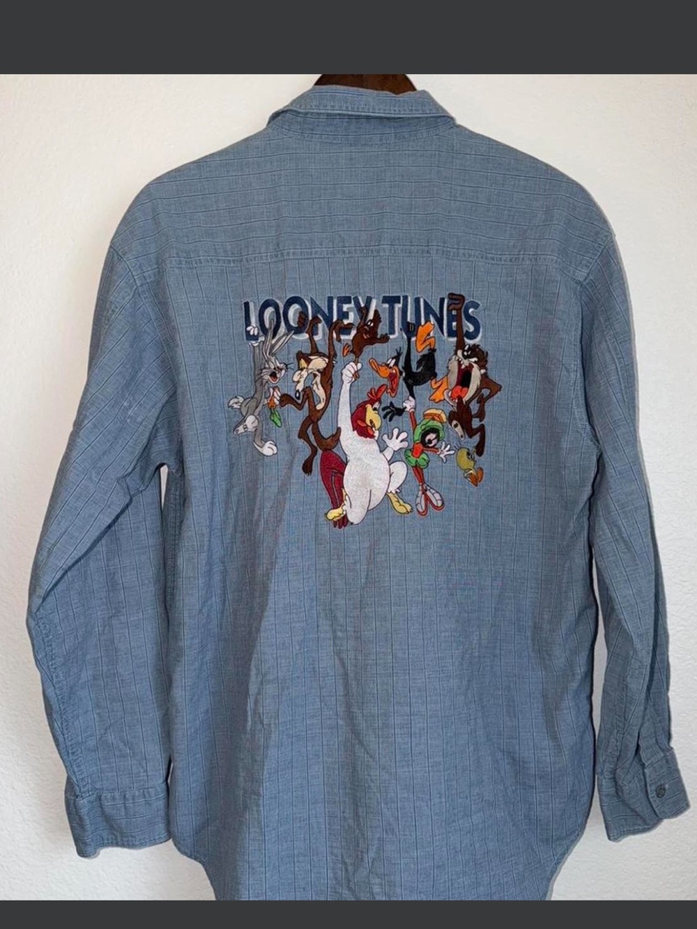 Mens Vintage Looney Tunes Button Up